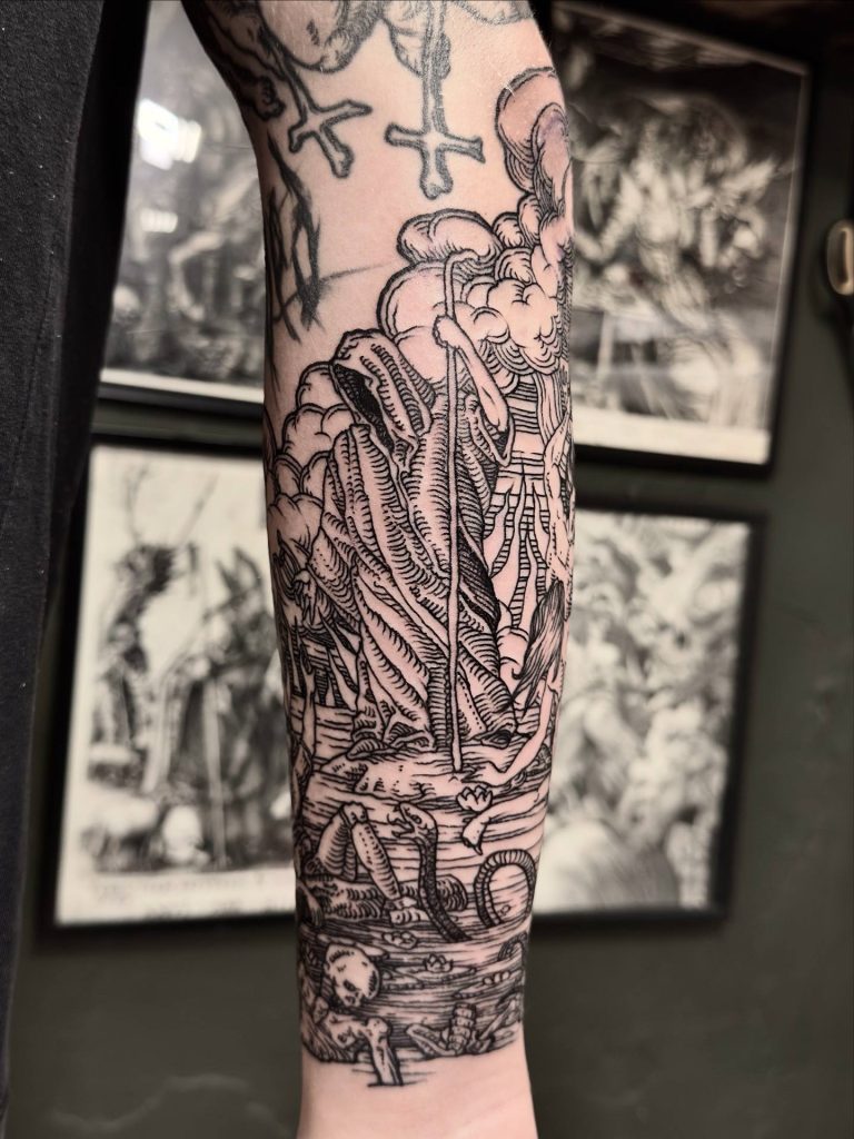 Фотография из портфолио тату-мастера Константина ЯД — Black Circle Tattoo