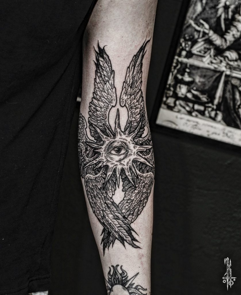 Фотография из портфолио тату-мастера Константина ЯД — Black Circle Tattoo