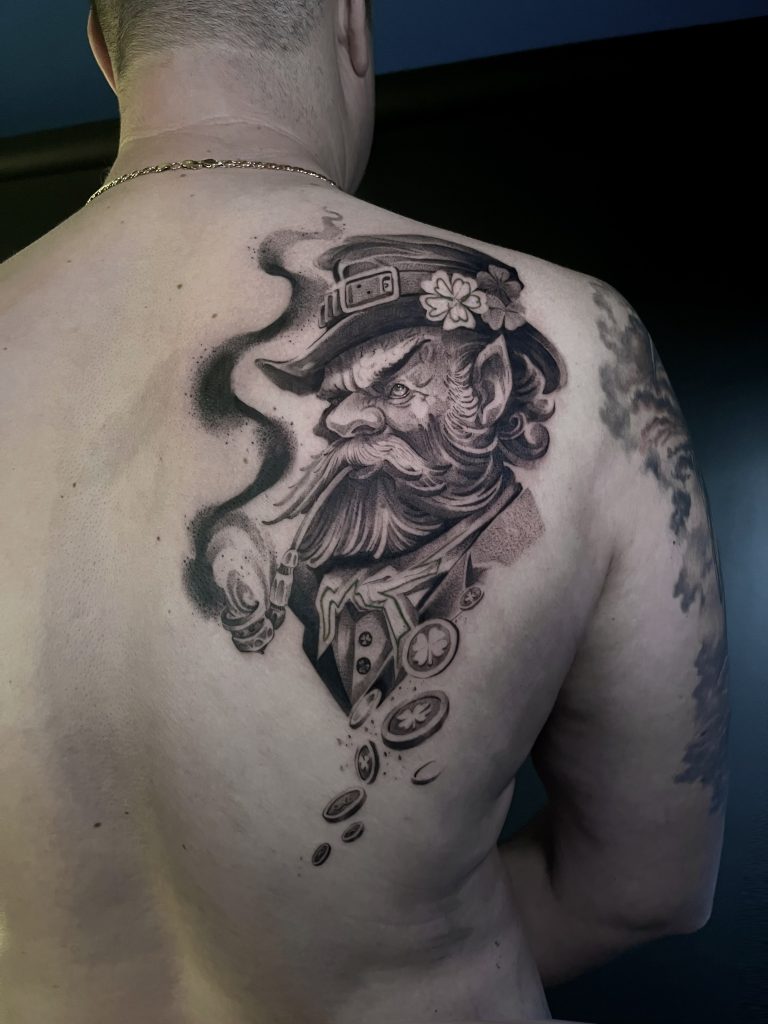 Фотография из портфолио тату-мастера Таты Масленцевой — Black Circle Tattoo